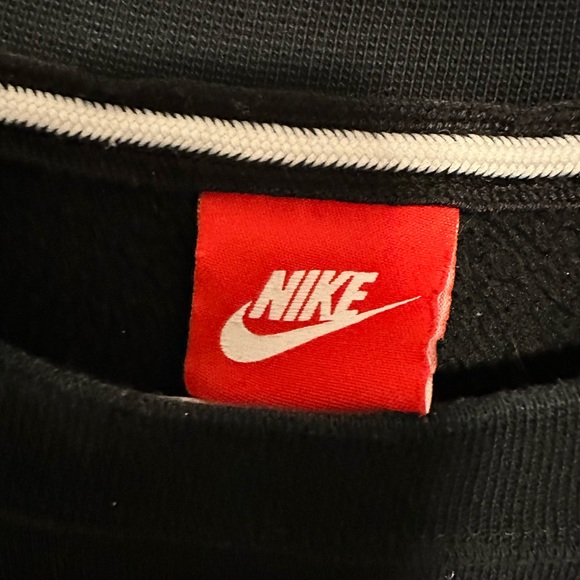 Nike Sweater - Picture 3 of 4